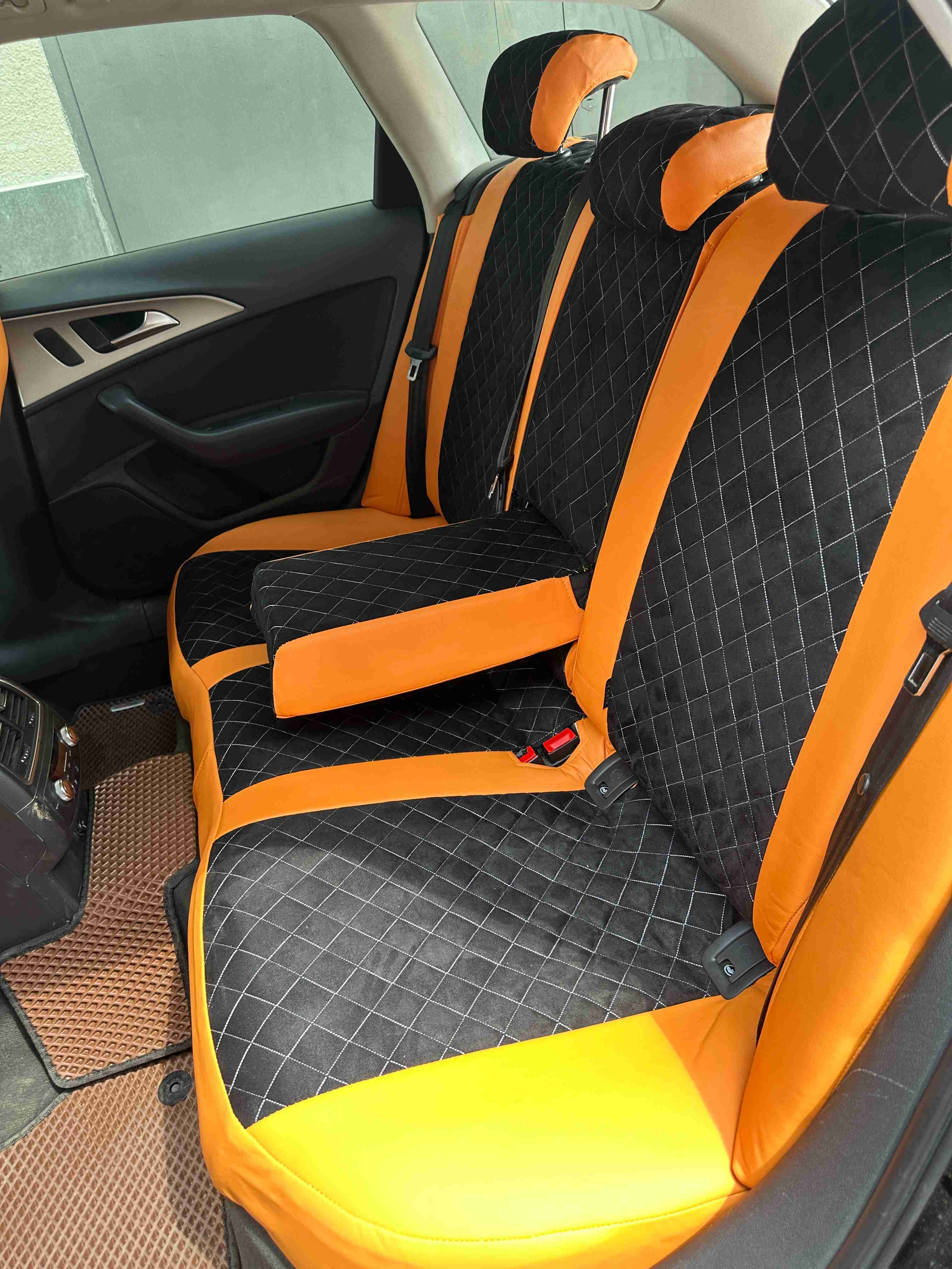 Huse auto Audi A6 C7